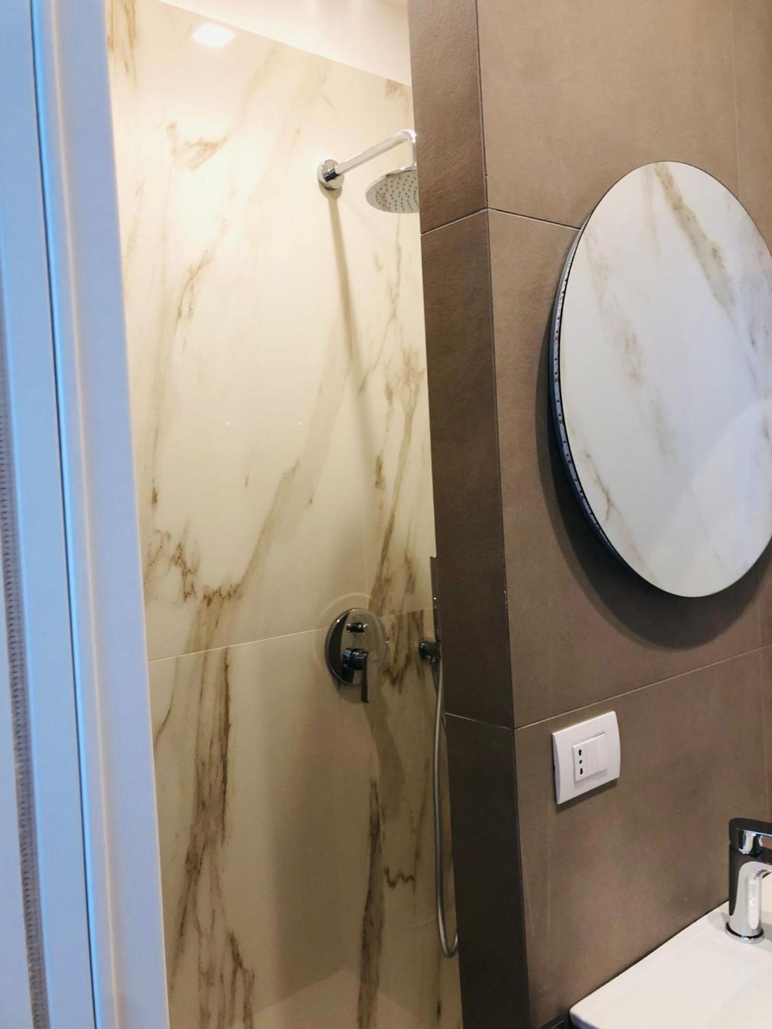 Urban Suite Бари Екстериор снимка